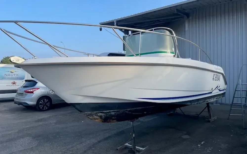 slider 9 B2 Marine Cap Ferret 650
