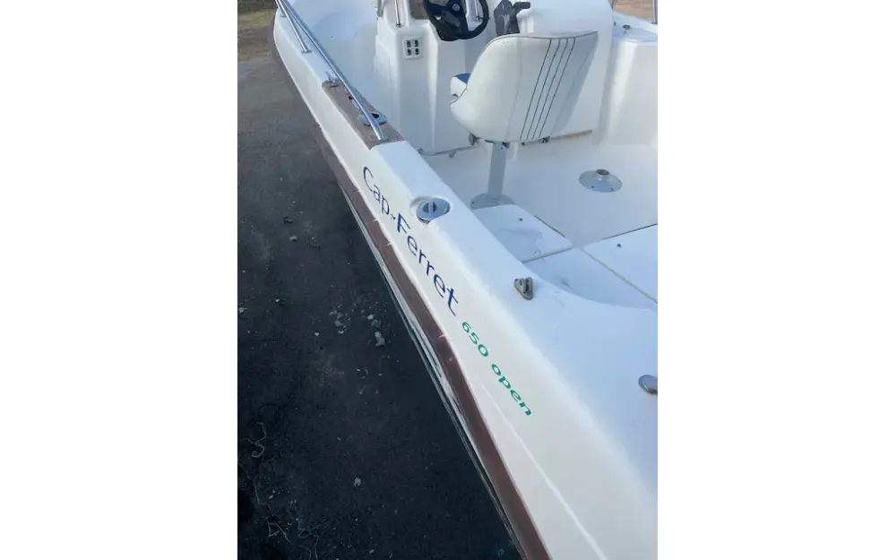 slider 10 B2 Marine Cap Ferret 650