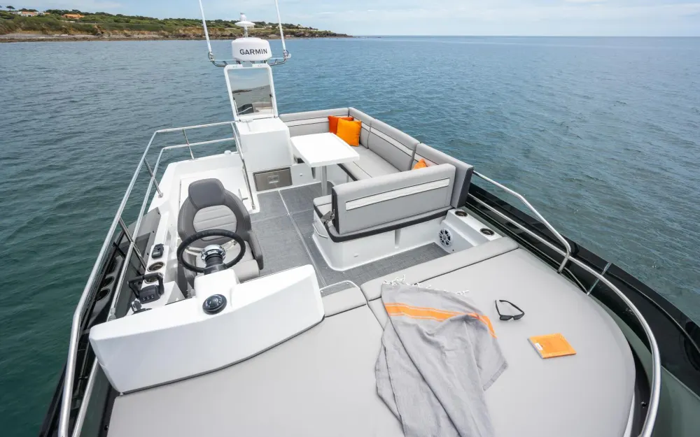 slider 6 Jeanneau Merry Fisher 1295 Fly