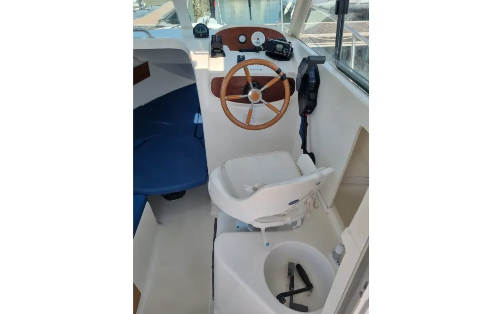 slider 13 Jeanneau Merry Fisher 625