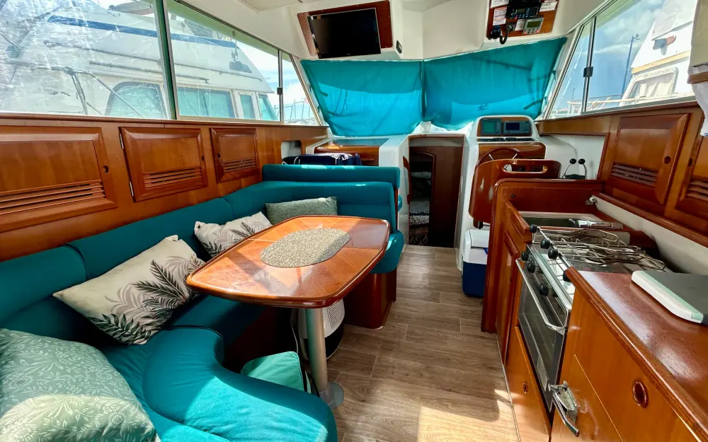slider 2 Beneteau Antares 10.80