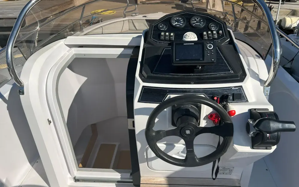 slider 1 Ranieri Voyager 23 S