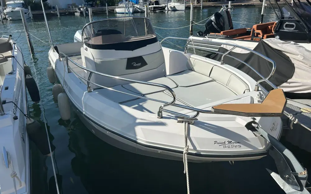 slider 7 Ranieri Voyager 23 S