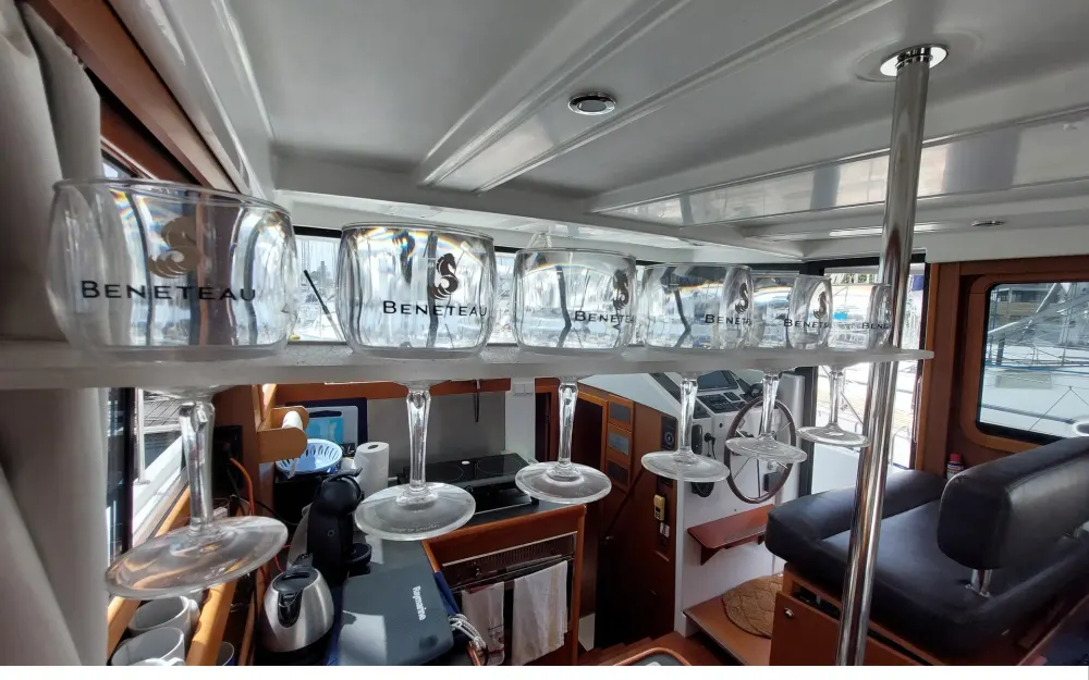 slider 7 Beneteau Swift Trawler 34
