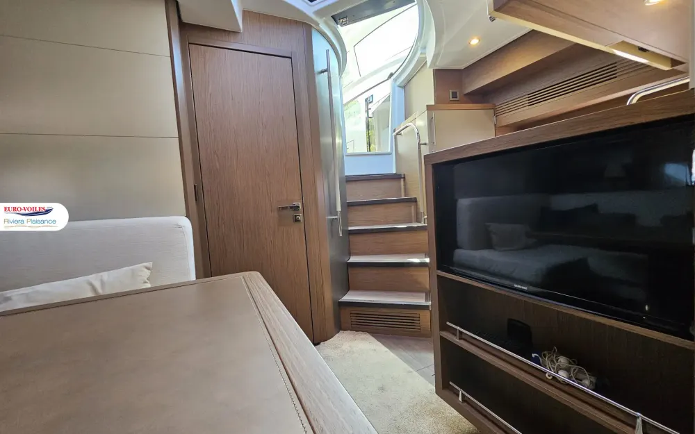 slider 9 Beneteau Gran Turismo 46