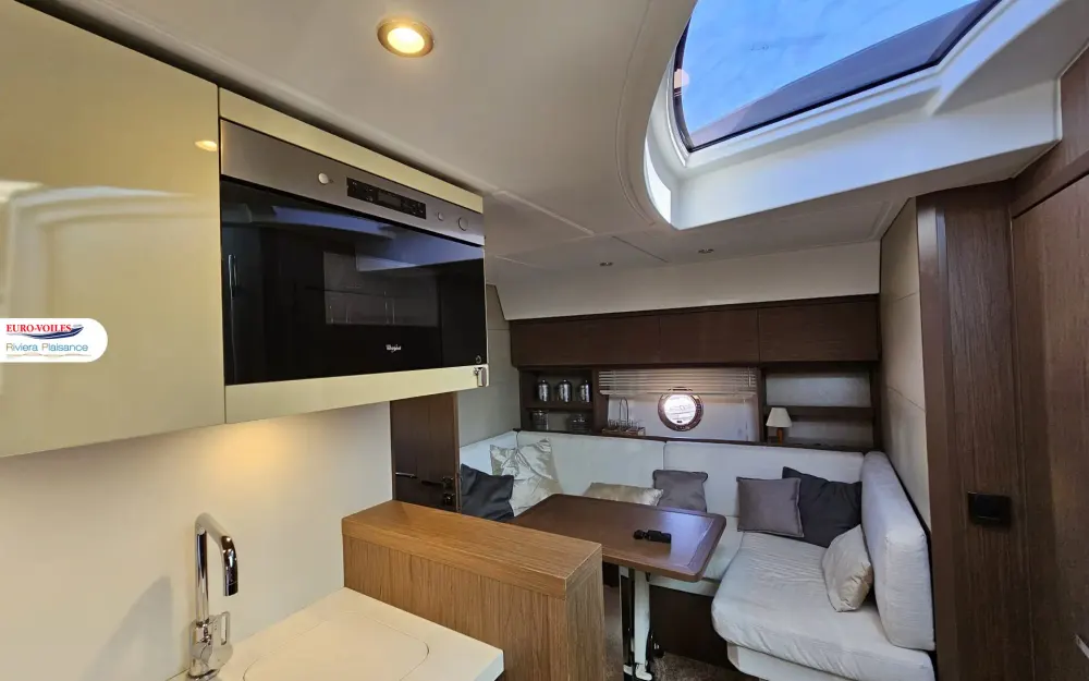 slider 10 Beneteau Gran Turismo 46