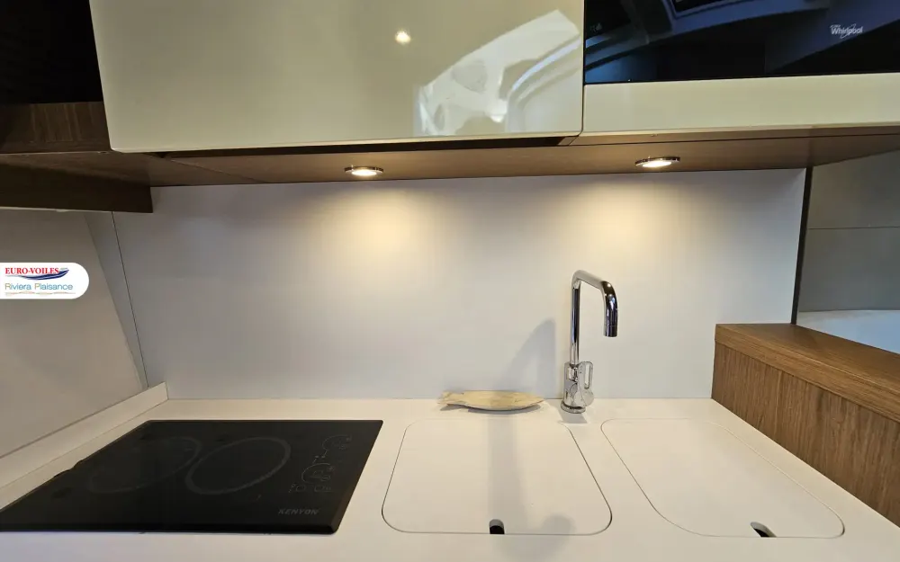 slider 11 Beneteau Gran Turismo 46