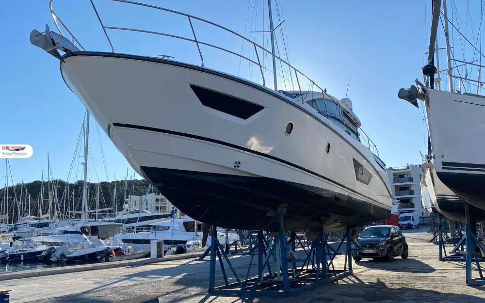 slider 2 Beneteau Gran Turismo 46