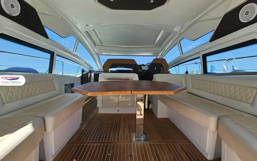 slider 3 Beneteau Gran Turismo 46