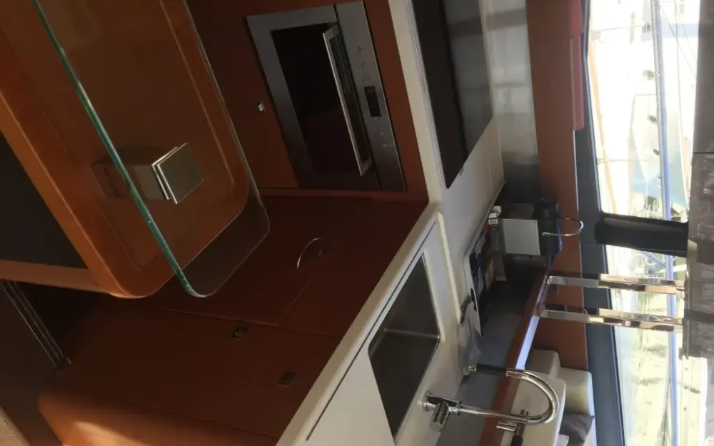 slider 4 Prestige Yachts Prestige 500 Fly