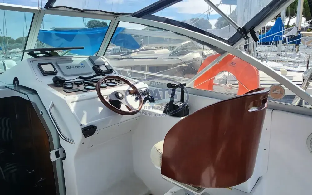slider 6 Beneteau Ombrine 900