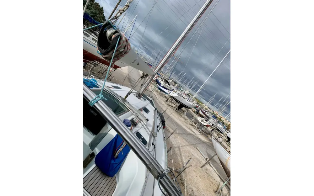 slider 15 Beneteau Oceanis 351