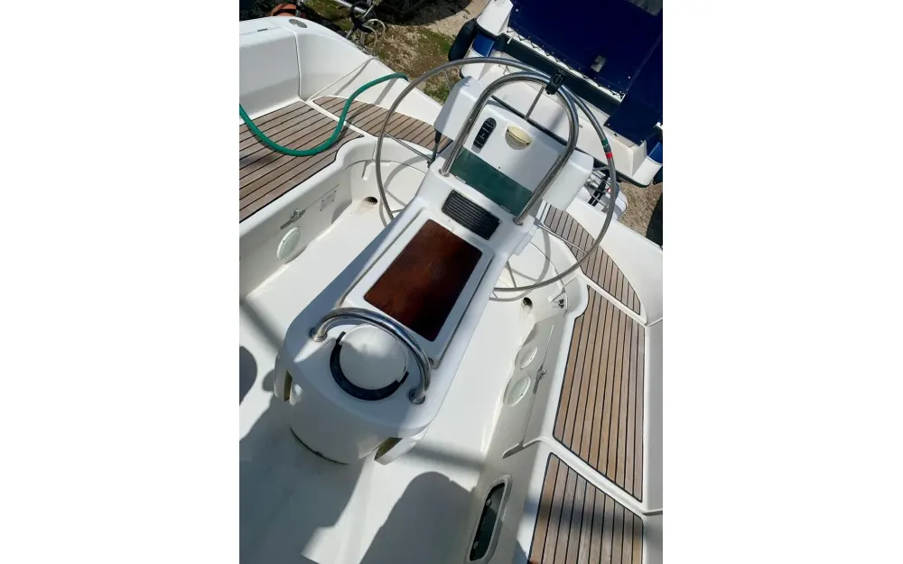 slider 17 Beneteau Oceanis 351