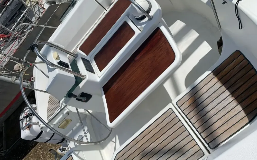 slider 18 Beneteau Oceanis 351