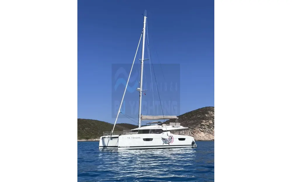 slider 0 Fountaine Pajot Elba 45