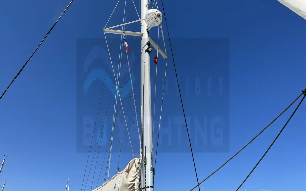slider 1 Fountaine Pajot Elba 45