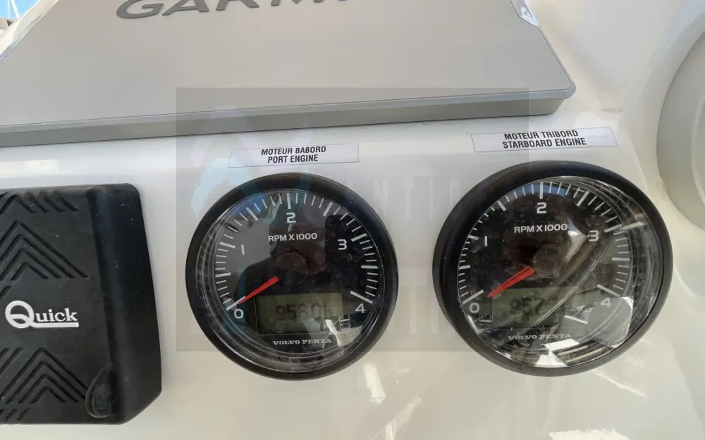 slider 26 Fountaine Pajot Elba 45