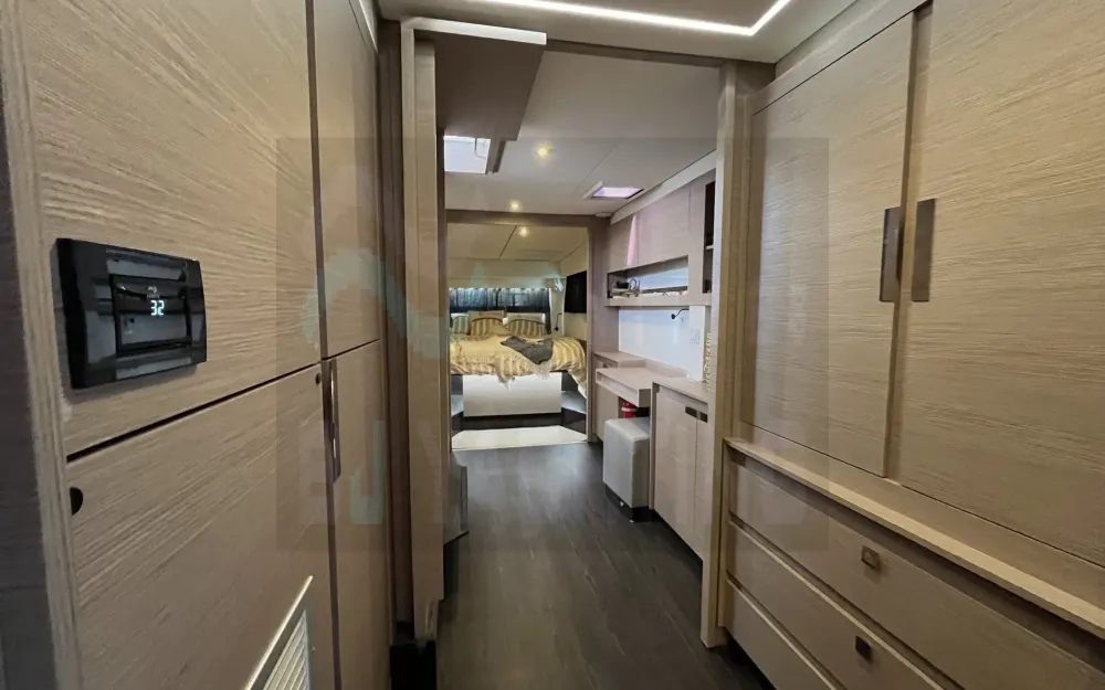 slider 28 Fountaine Pajot Elba 45