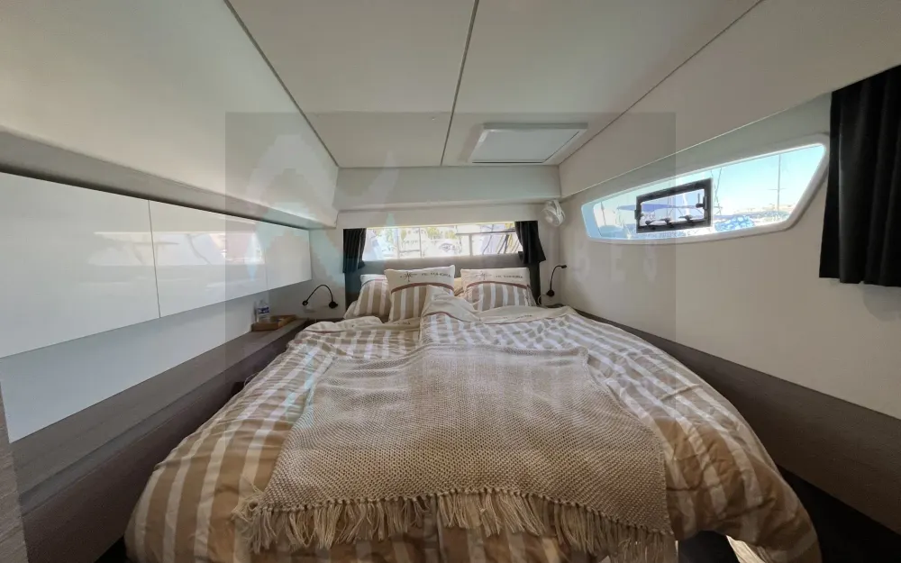 slider 29 Fountaine Pajot Elba 45