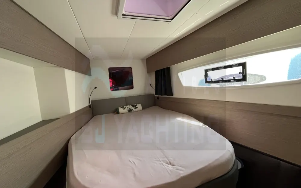 slider 31 Fountaine Pajot Elba 45