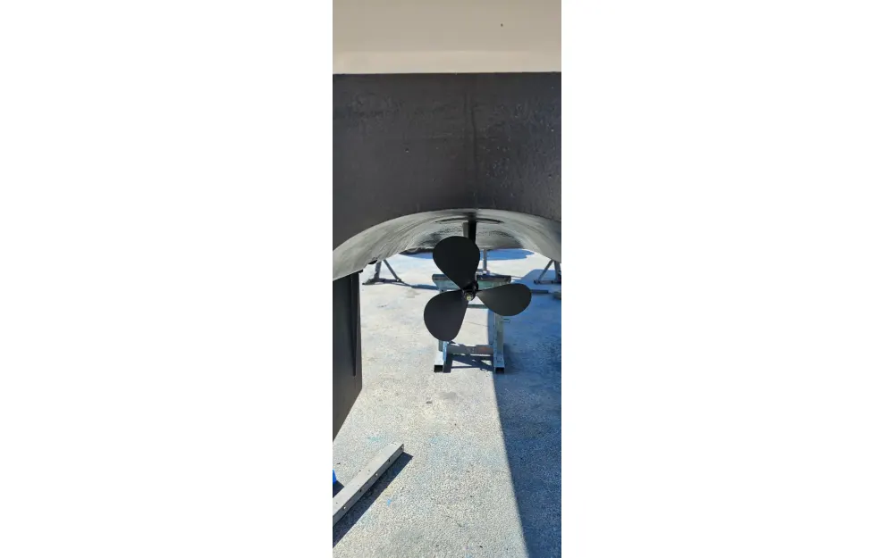 slider 11 Delphia  1050 Escape