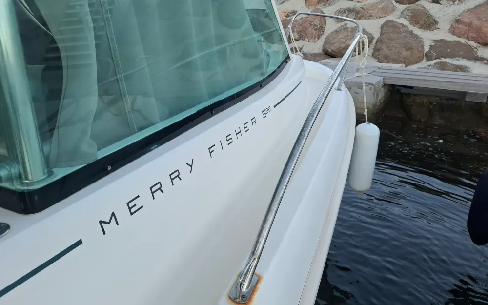 slider 17 Jeanneau Merry Fisher 585