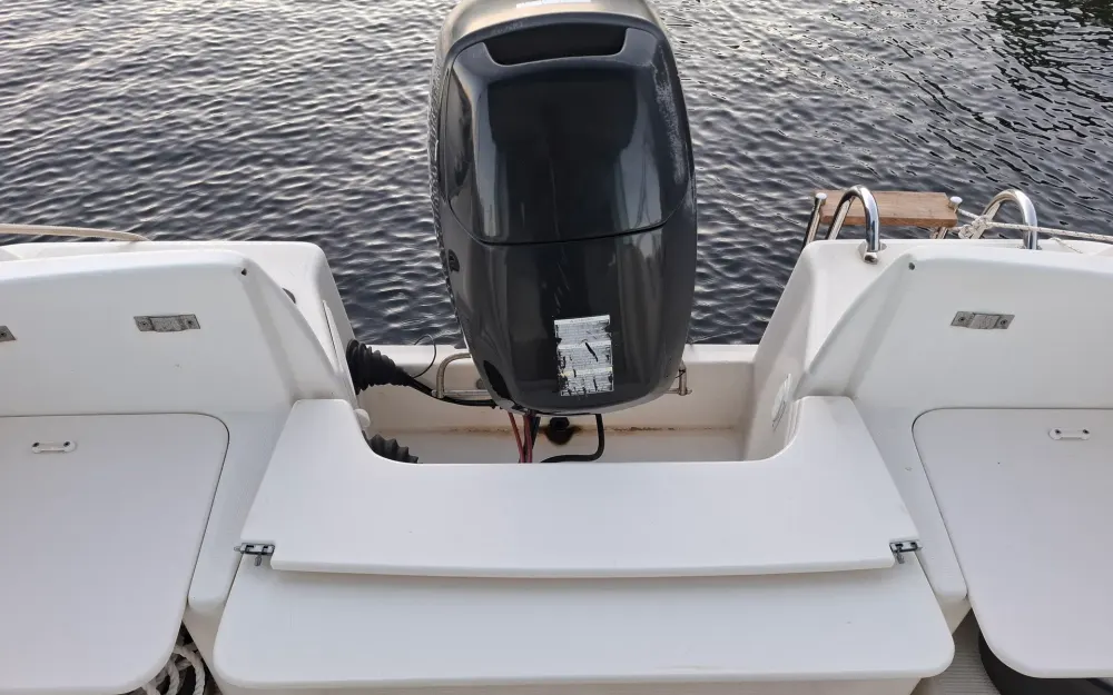 slider 19 Jeanneau Merry Fisher 585