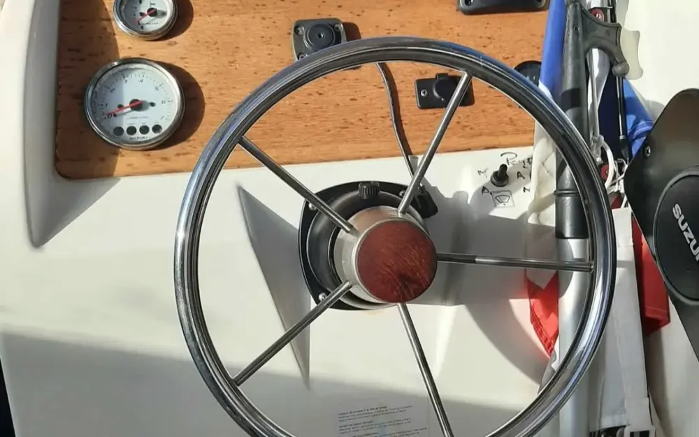 slider 5 Jeanneau Merry Fisher 585