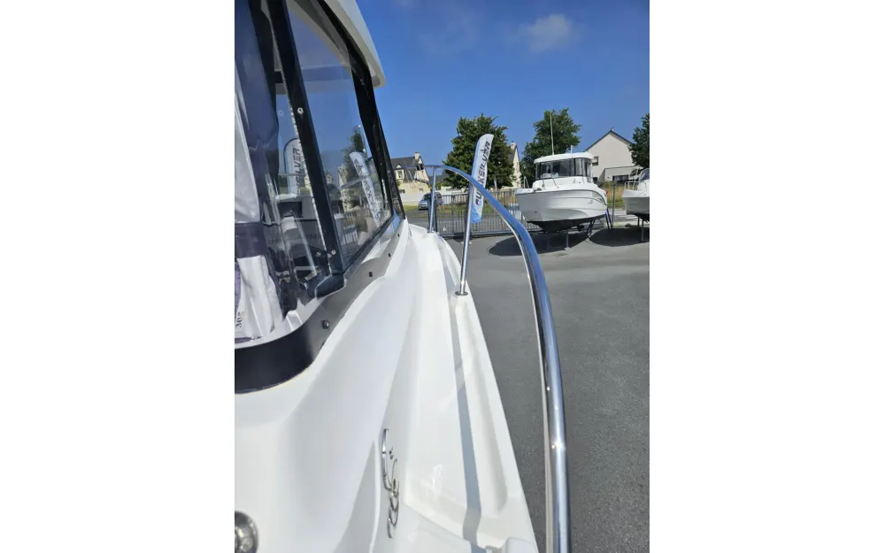 slider 12 Beneteau Antares 580 HB