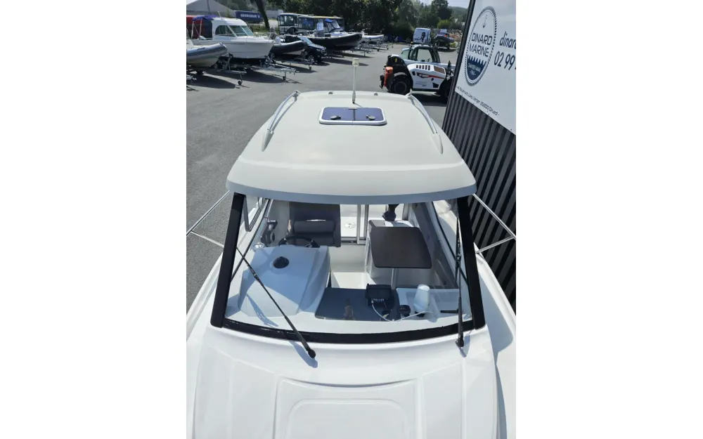 slider 14 Beneteau Antares 580 HB