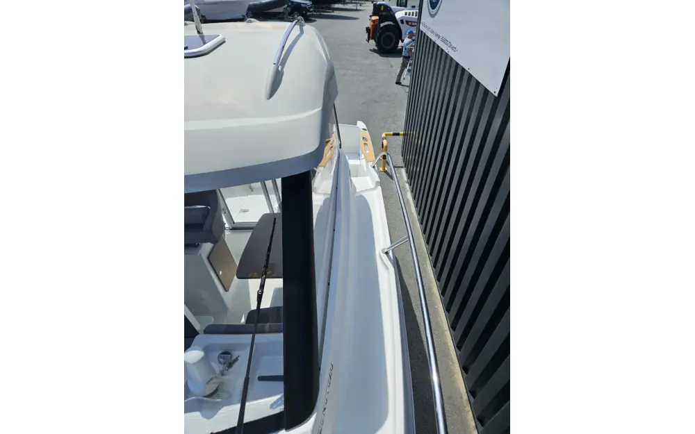 slider 15 Beneteau Antares 580 HB