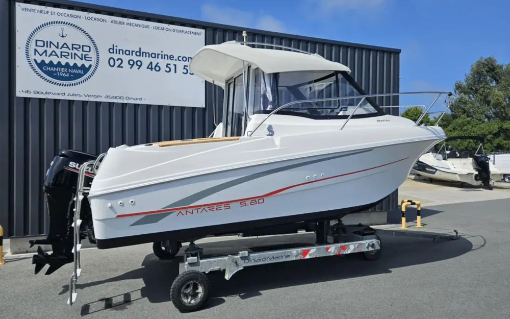 slider 0 Beneteau Antares 580 HB