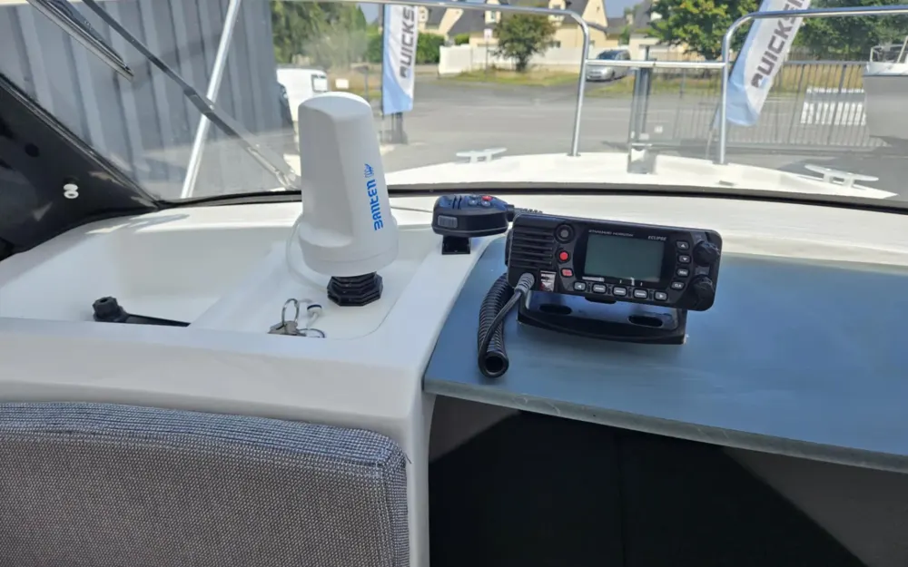 slider 8 Beneteau Antares 580 HB