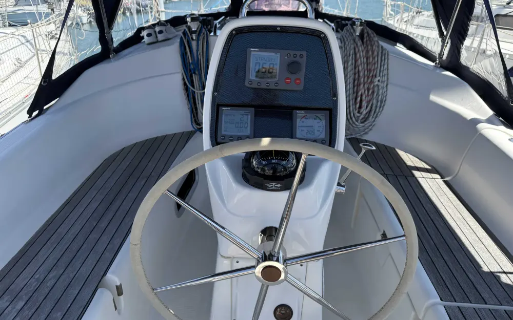 slider 7 Bavaria  30 Cruiser
