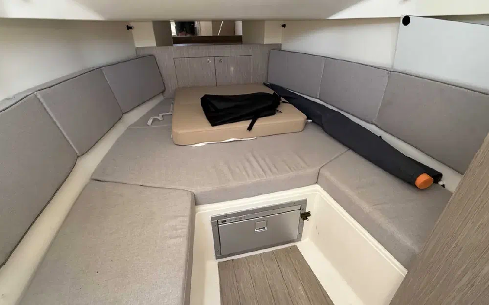 slider 20 Capelli Tempest 1000WA