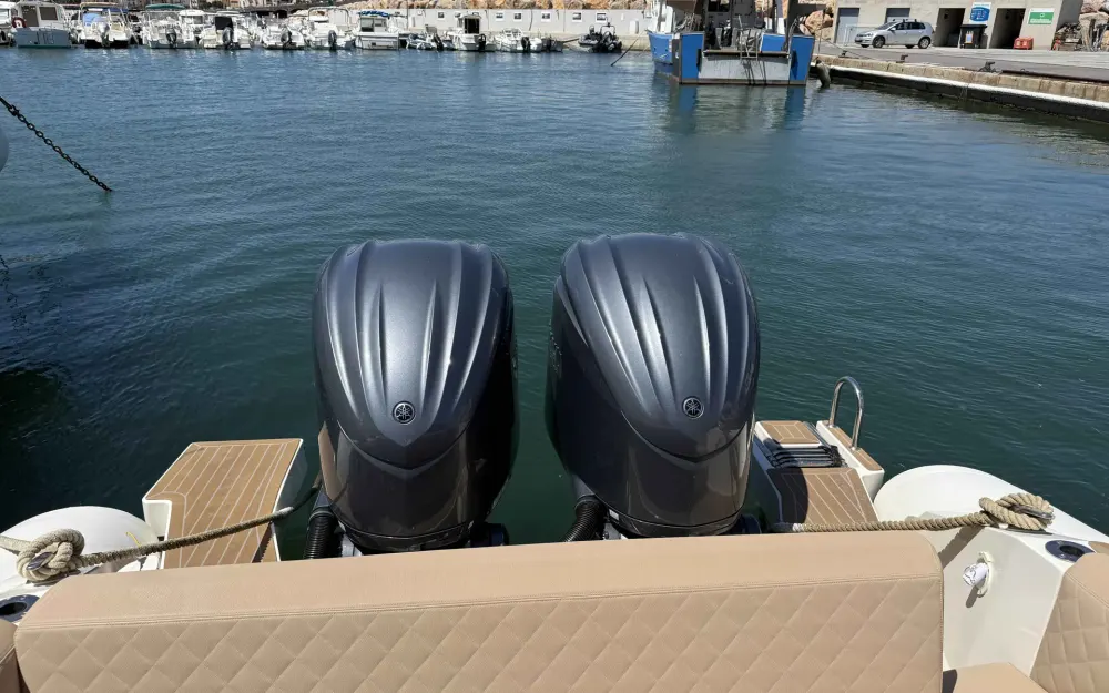 slider 7 Capelli Tempest 1000WA