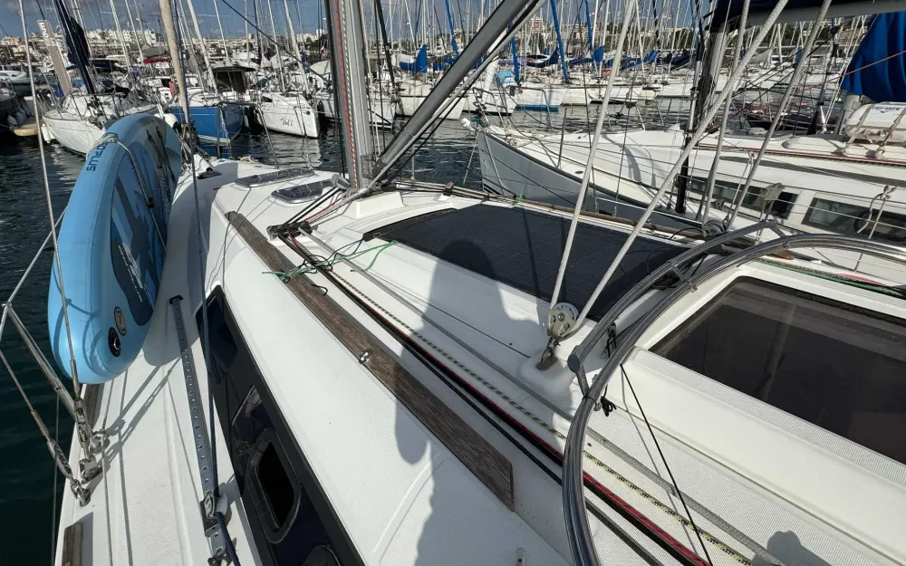 slider 9 Beneteau Oceanis 31