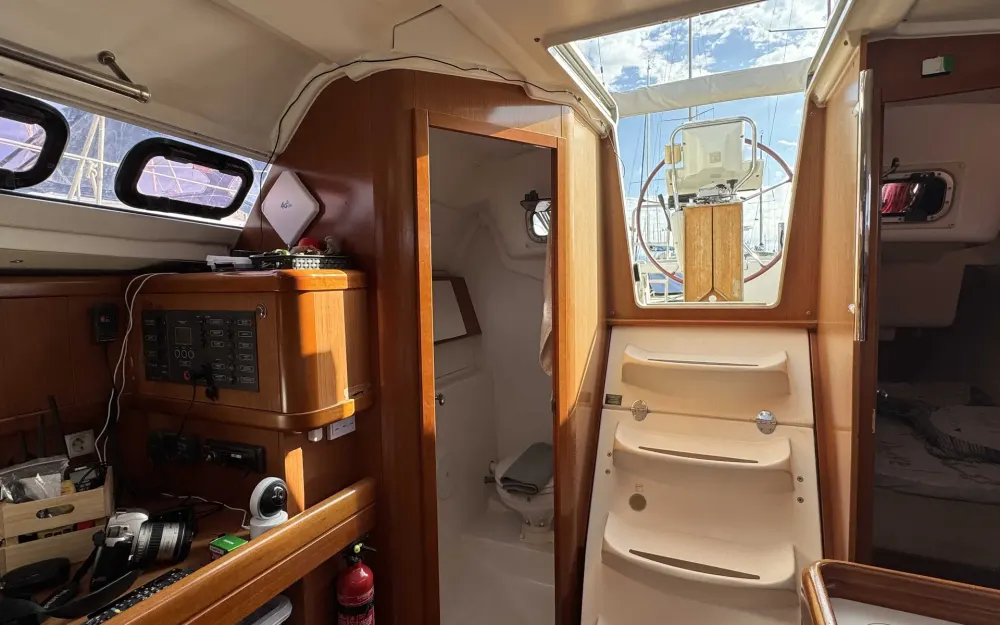 slider 15 Beneteau Oceanis 31