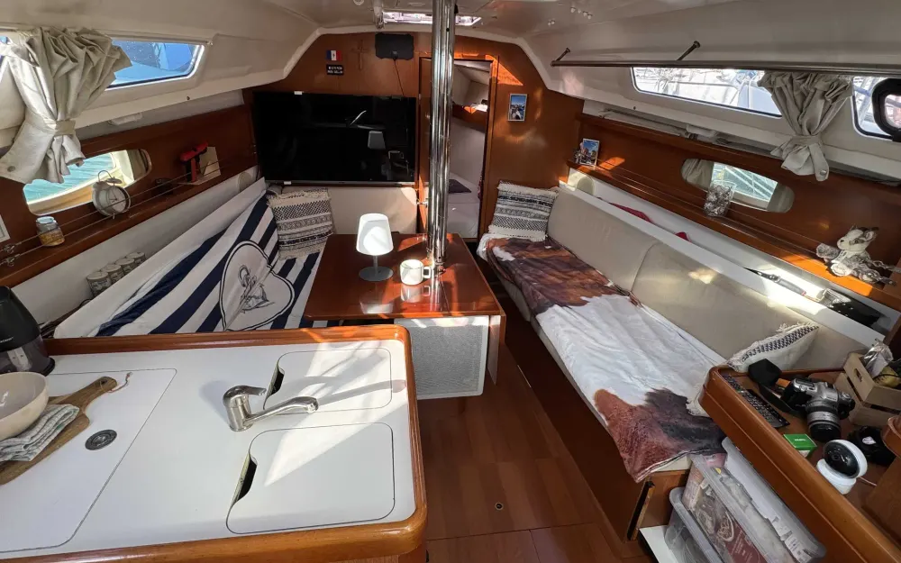slider 17 Beneteau Oceanis 31