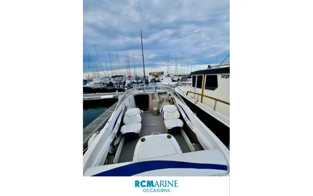 slider 2 Bayliner Capri 212