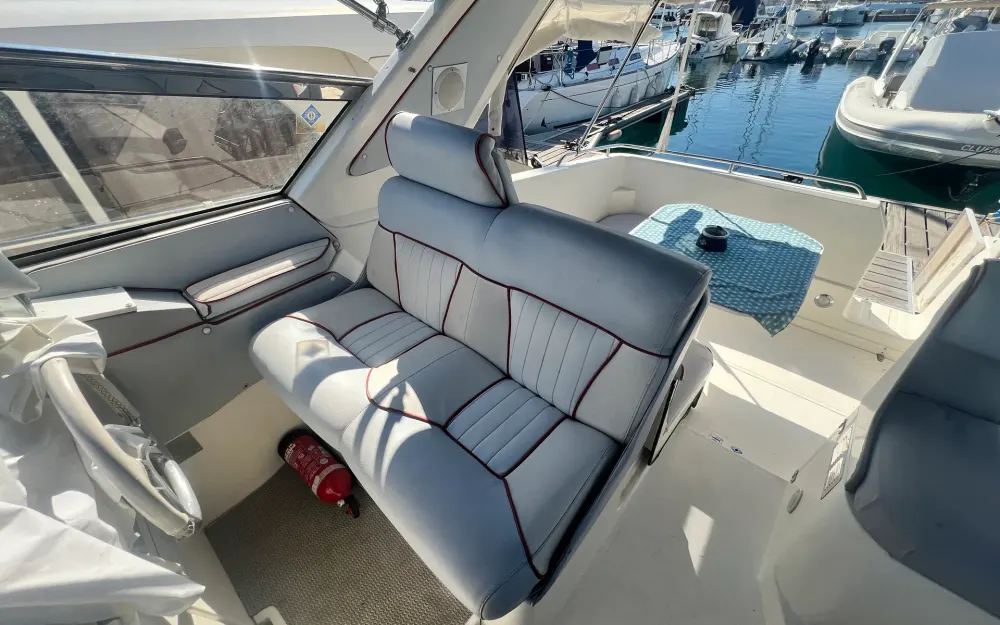slider 12 Sealine  328