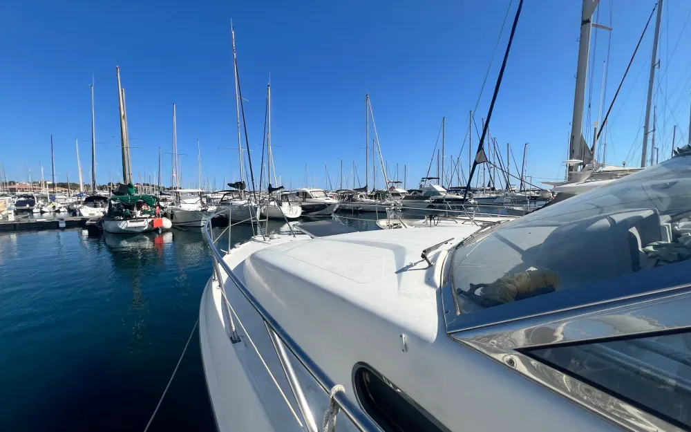 slider 16 Sealine  328