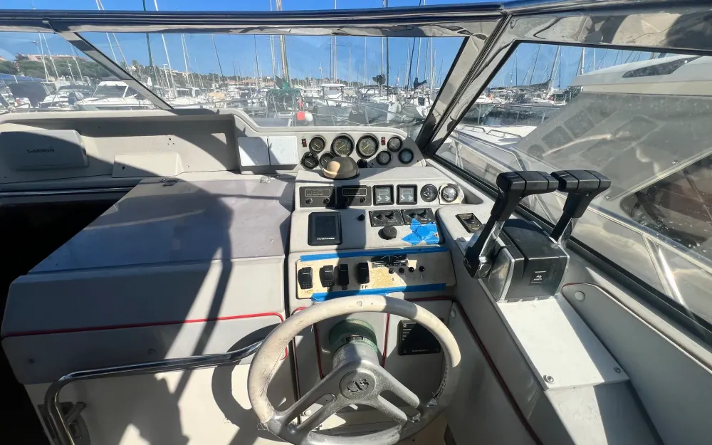 slider 8 Sealine  328
