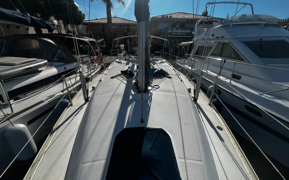 slider 10 Jeanneau Sun Odyssey 37