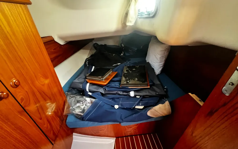 slider 15 Jeanneau Sun Odyssey 37
