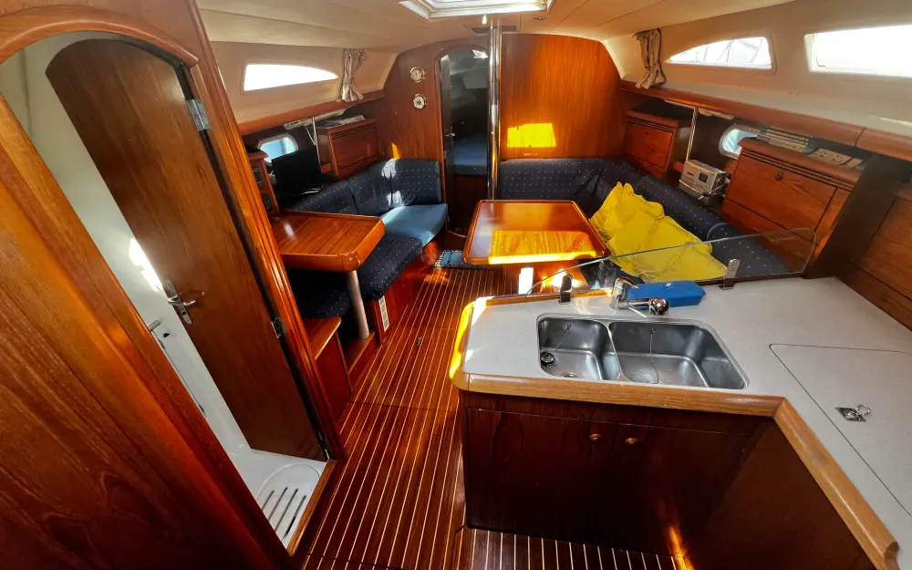slider 30 Jeanneau Sun Odyssey 37