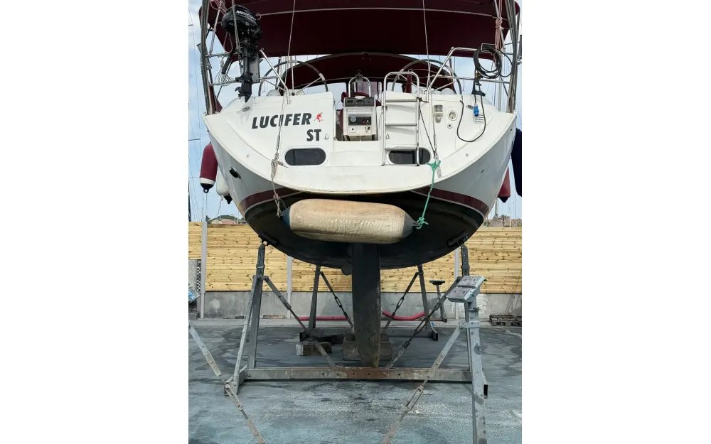 slider 4 Dufour Gib Sea 43