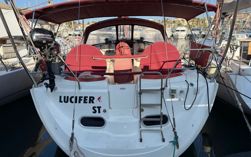 slider 1 Dufour Gib Sea 43