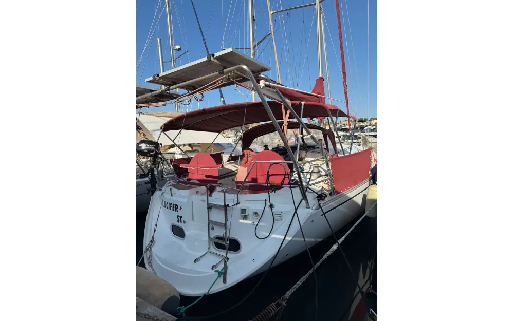 slider 0 Dufour Gib Sea 43