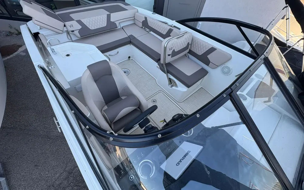 slider 2 Bayliner VR6 Cuddy